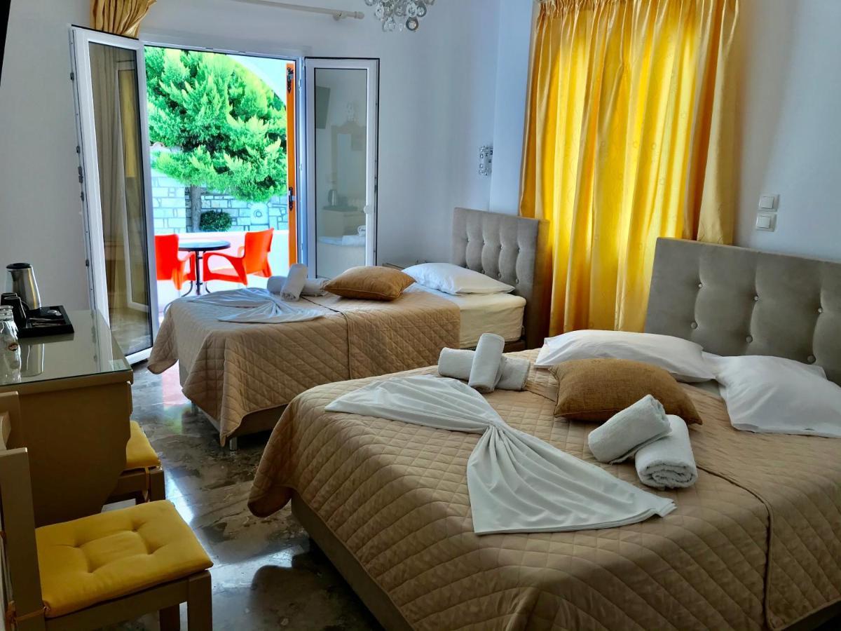 Vassiliki Rooms Paro Esterno foto