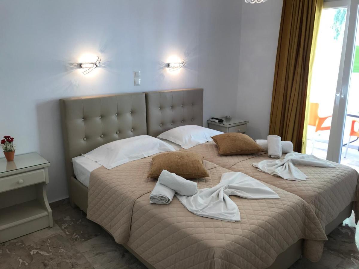 Vassiliki Rooms Paro Esterno foto